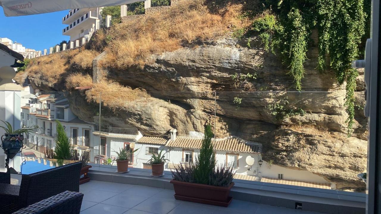 Casa Rural Las Cuevas De Setenil Setenil De Las Bodegas Luaran gambar