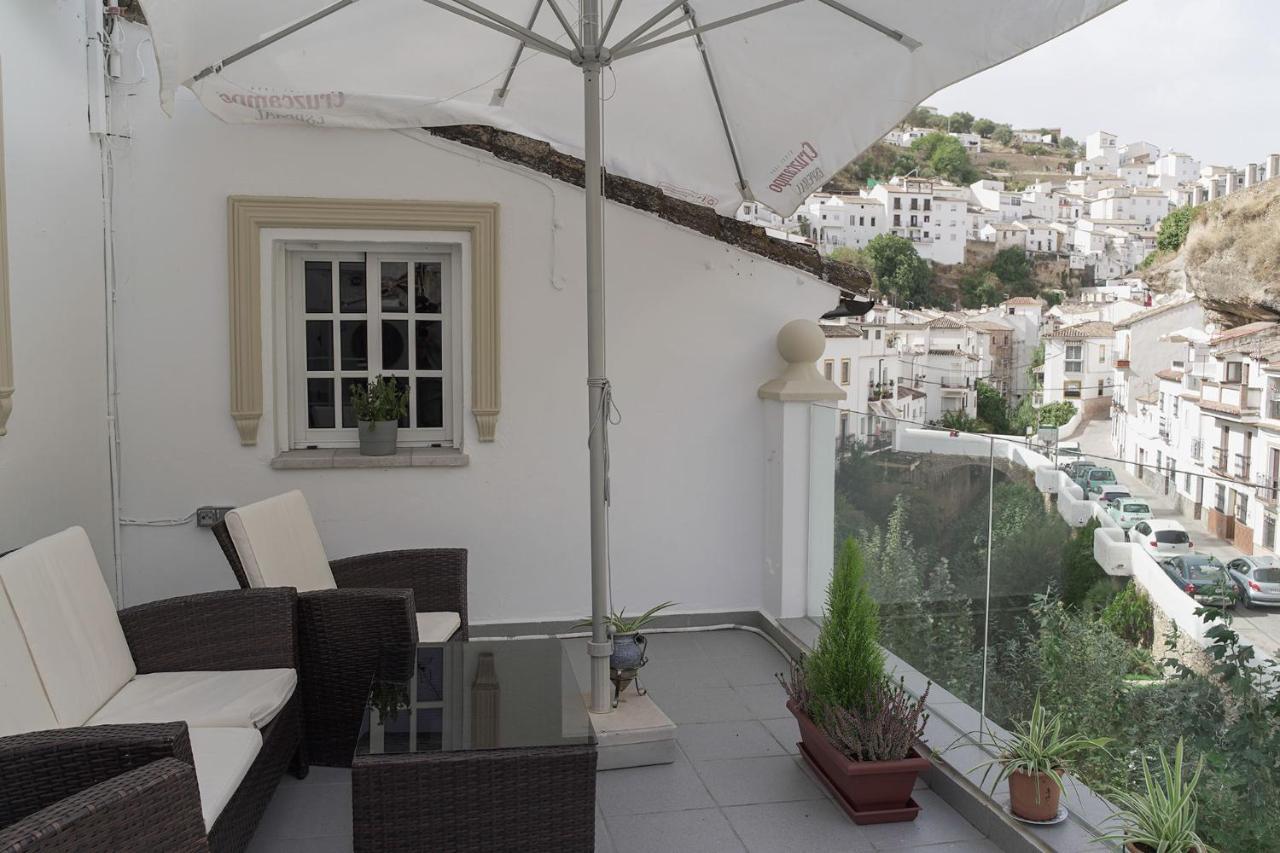 Casa Rural Las Cuevas De Setenil Setenil De Las Bodegas Luaran gambar