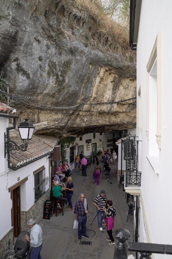 Casa Rural Las Cuevas De Setenil Setenil De Las Bodegas Luaran gambar